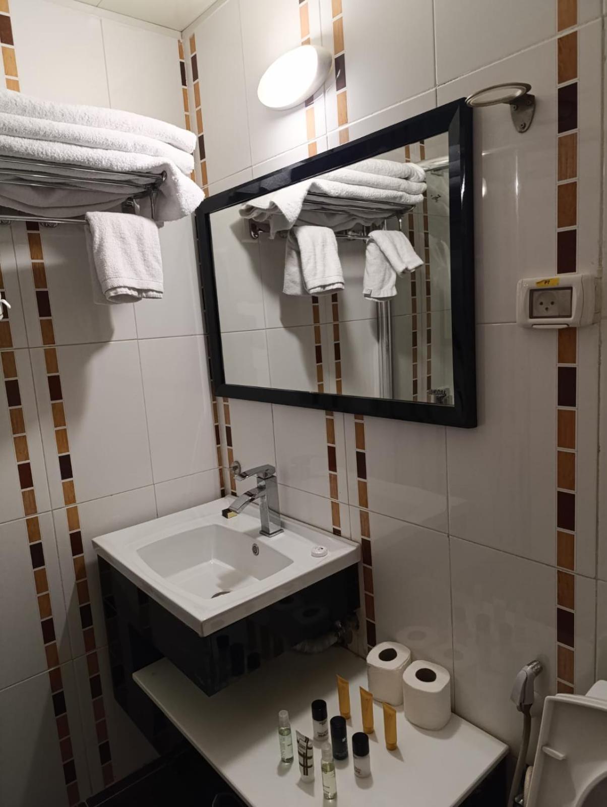 Abu Mazen Hotel Hebron Esterno foto